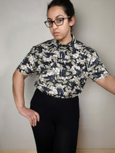 SHORT-SLEEVE COLLARED SHIRT (Spring Flying Ravens print)